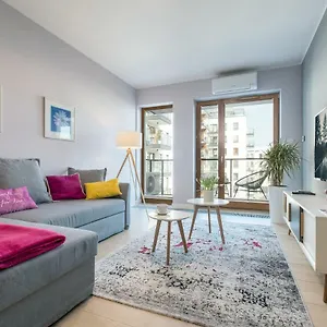 Raya Mansion , Warszawa Polska